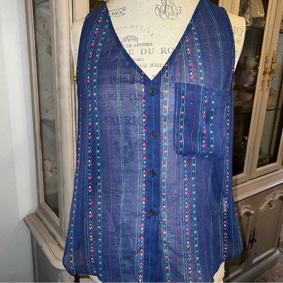 Forever 21 Tops - Boho Sheer Blue Patterned Sleeveless Top Forever 21 large